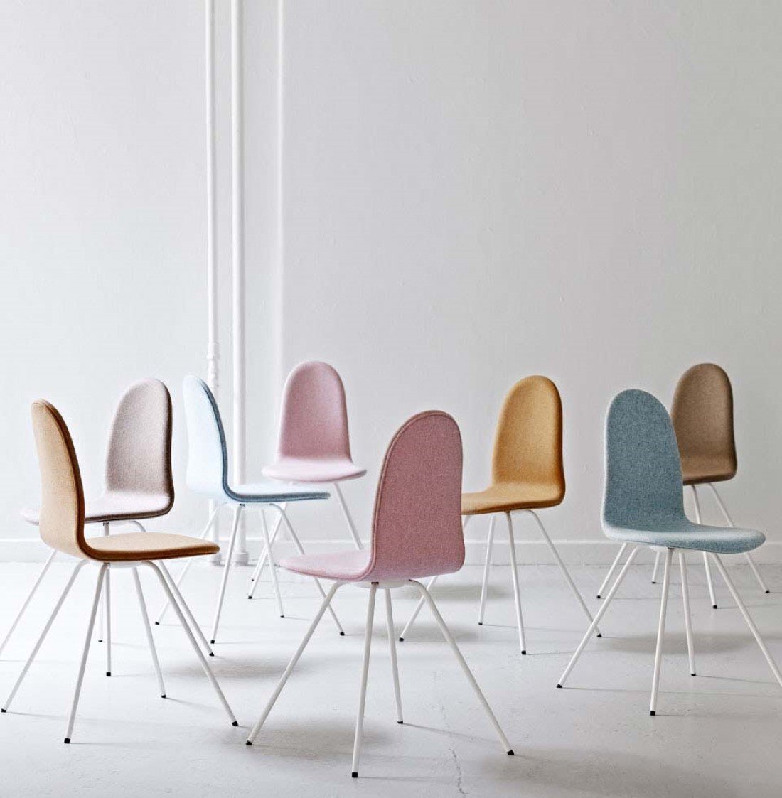 Howe - Tongue Chair Arne Jacobsen