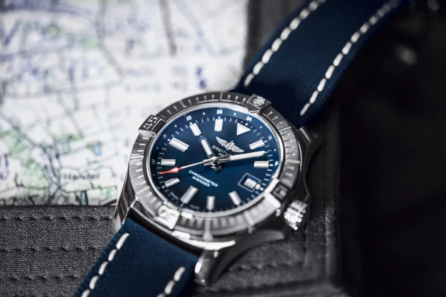 Breitling Avenger Collection - Breitling Avenger Automatic 43