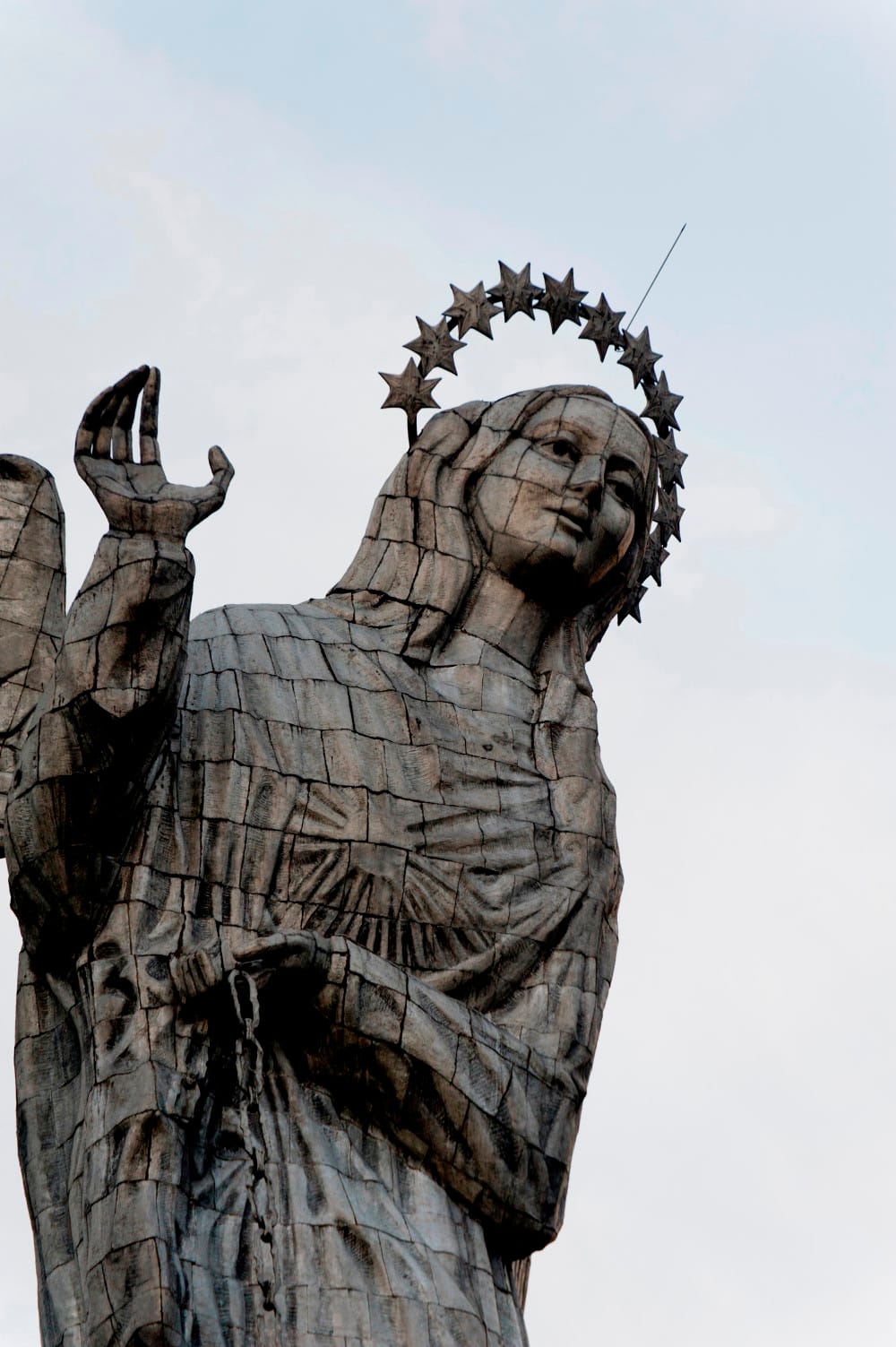 Dix Chefs-d'œuvre colossales - Vierge de Quito Équateur