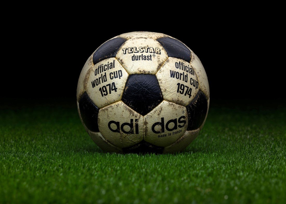 Retour sur un demi-siècle FIFA - adidas Durlast Allemagne 1974