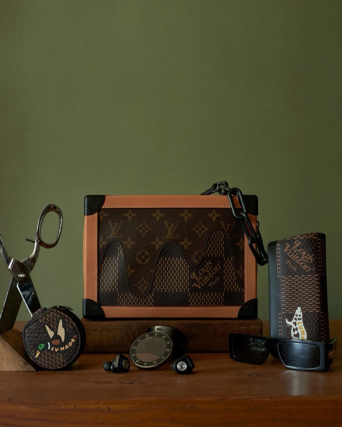 Nigo x Virgil Abloh Louis Vuitton LV² 10 Nigo x Virgil Abloh - Louis Vuitton LV²