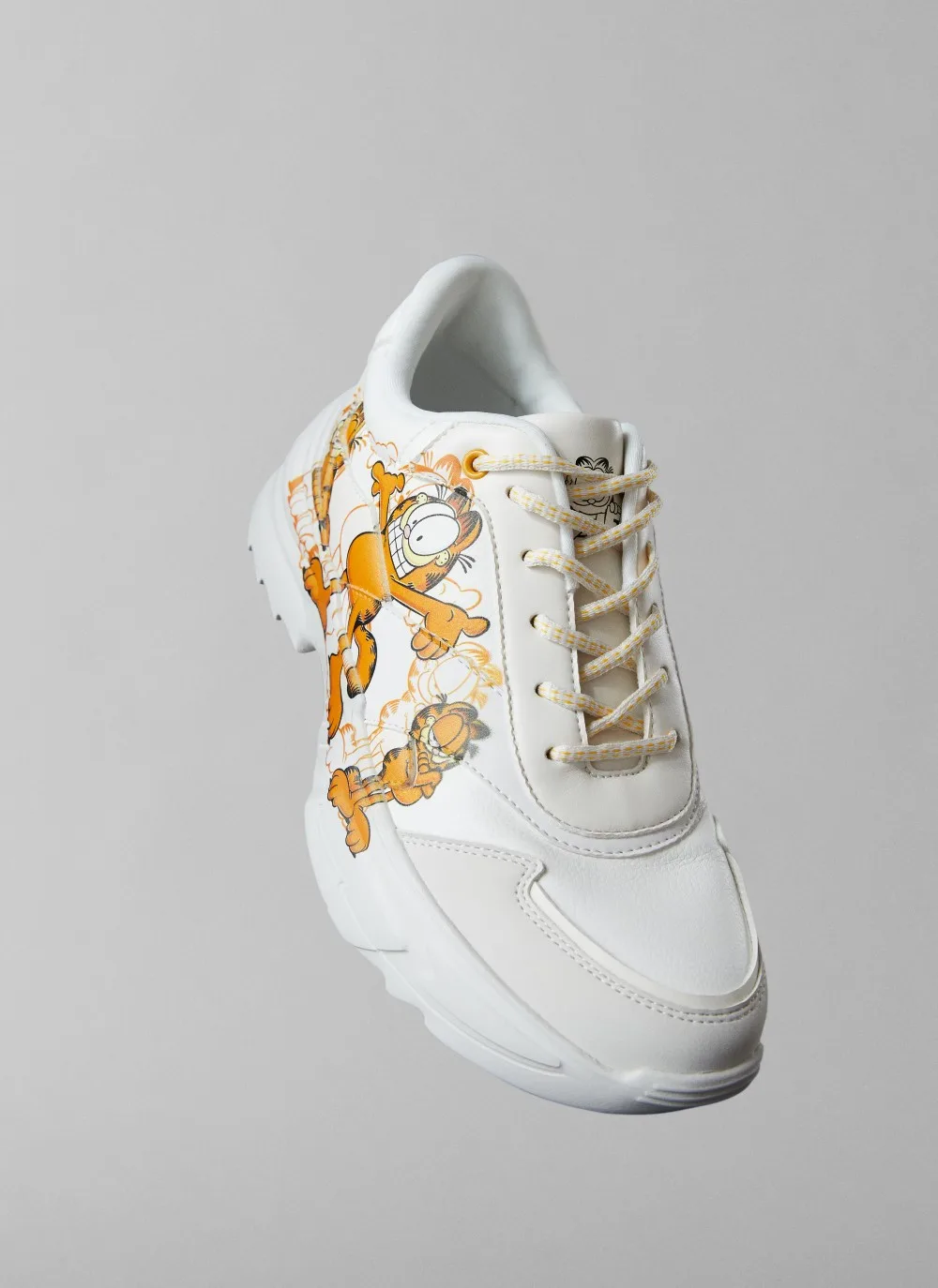 Bershka x GARFIELD