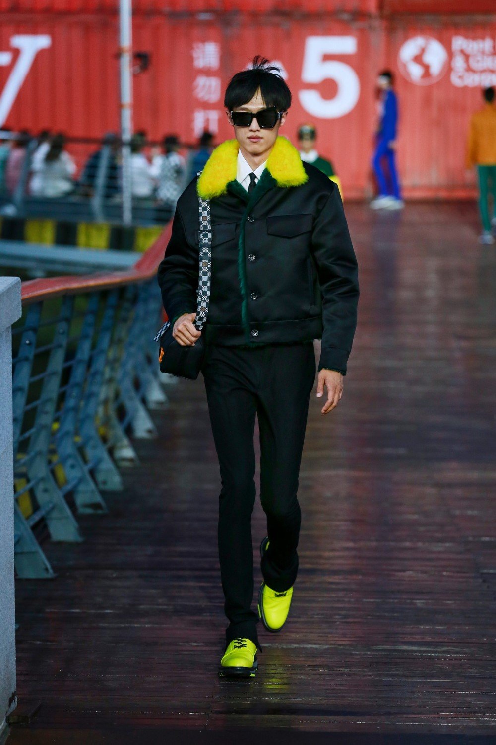 Louis Vuitton à Shanghai : tout ce qu'il faut savoir sur le défilé homme  printemps-été 2021