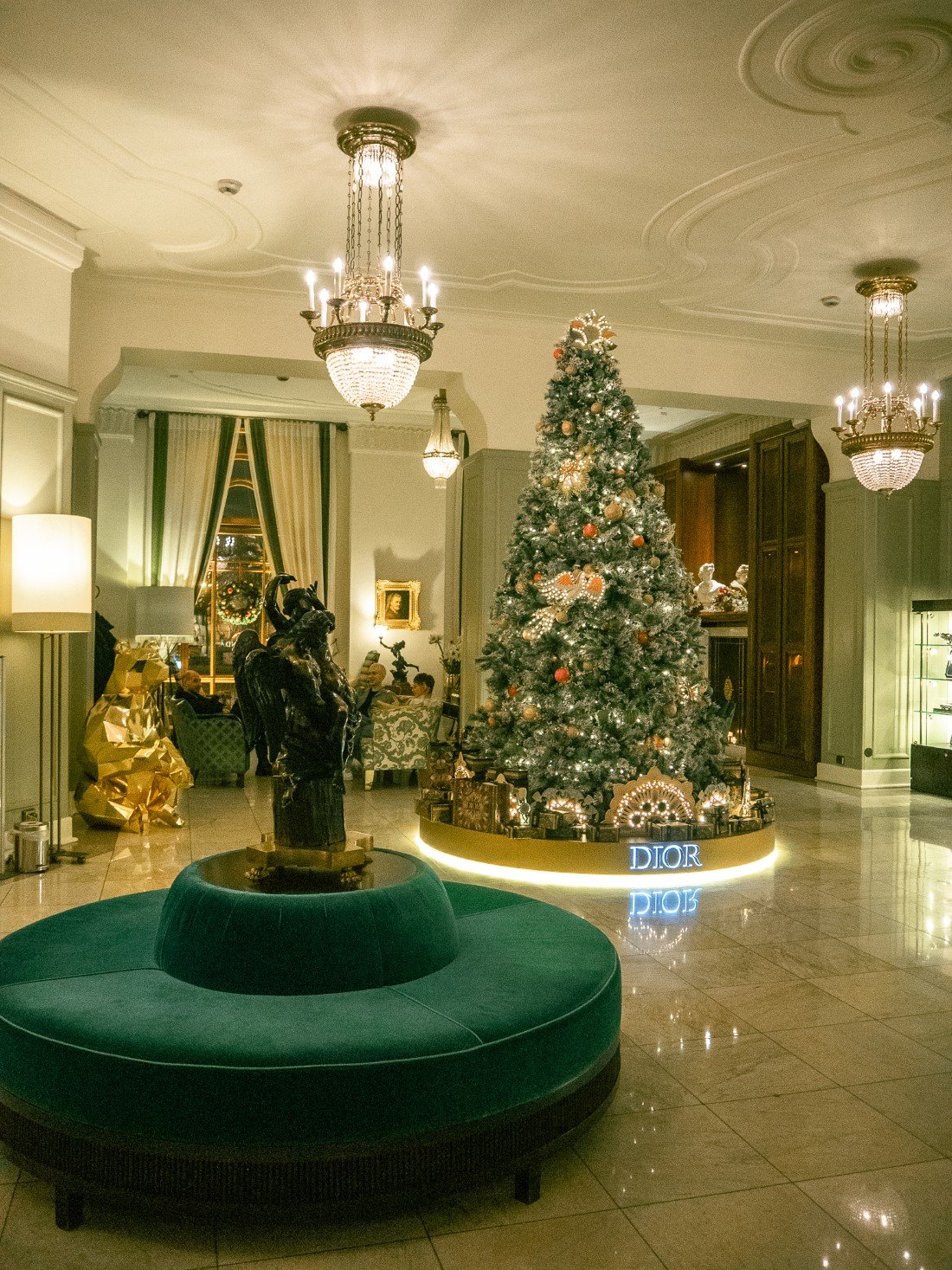 Rocco Forte Hotels - Sapin Hôtel Astoria St Petersbourg