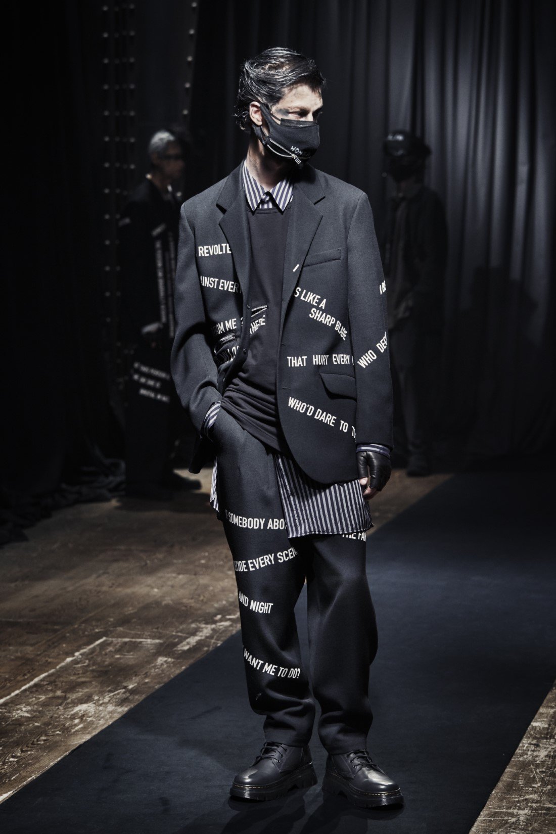 Yohji Yamamoto - Automne-Hiver 2021 - Paris Fashion Week
