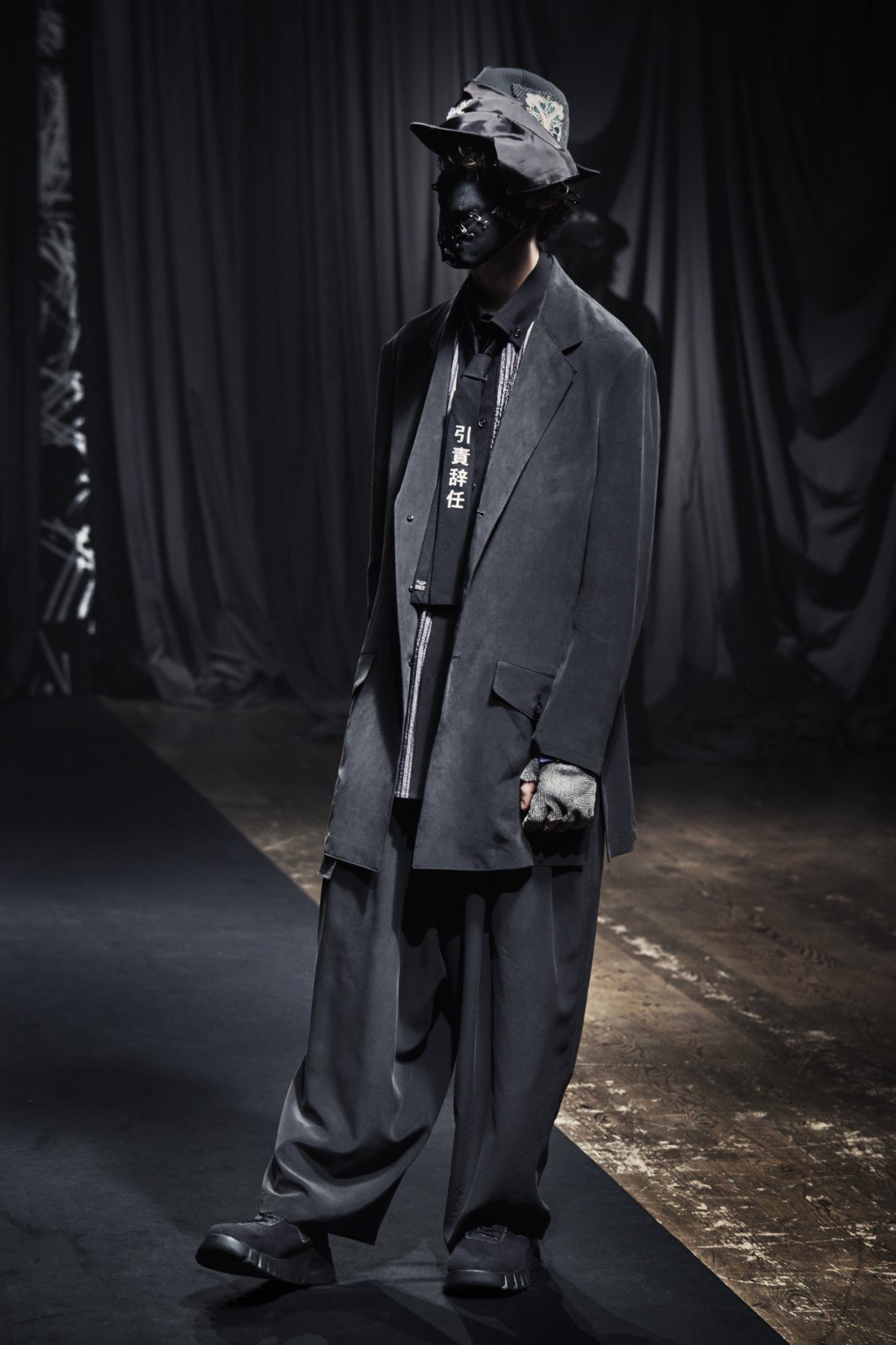 Yohji Yamamoto - Automne-Hiver 2021 - Paris Fashion Week
