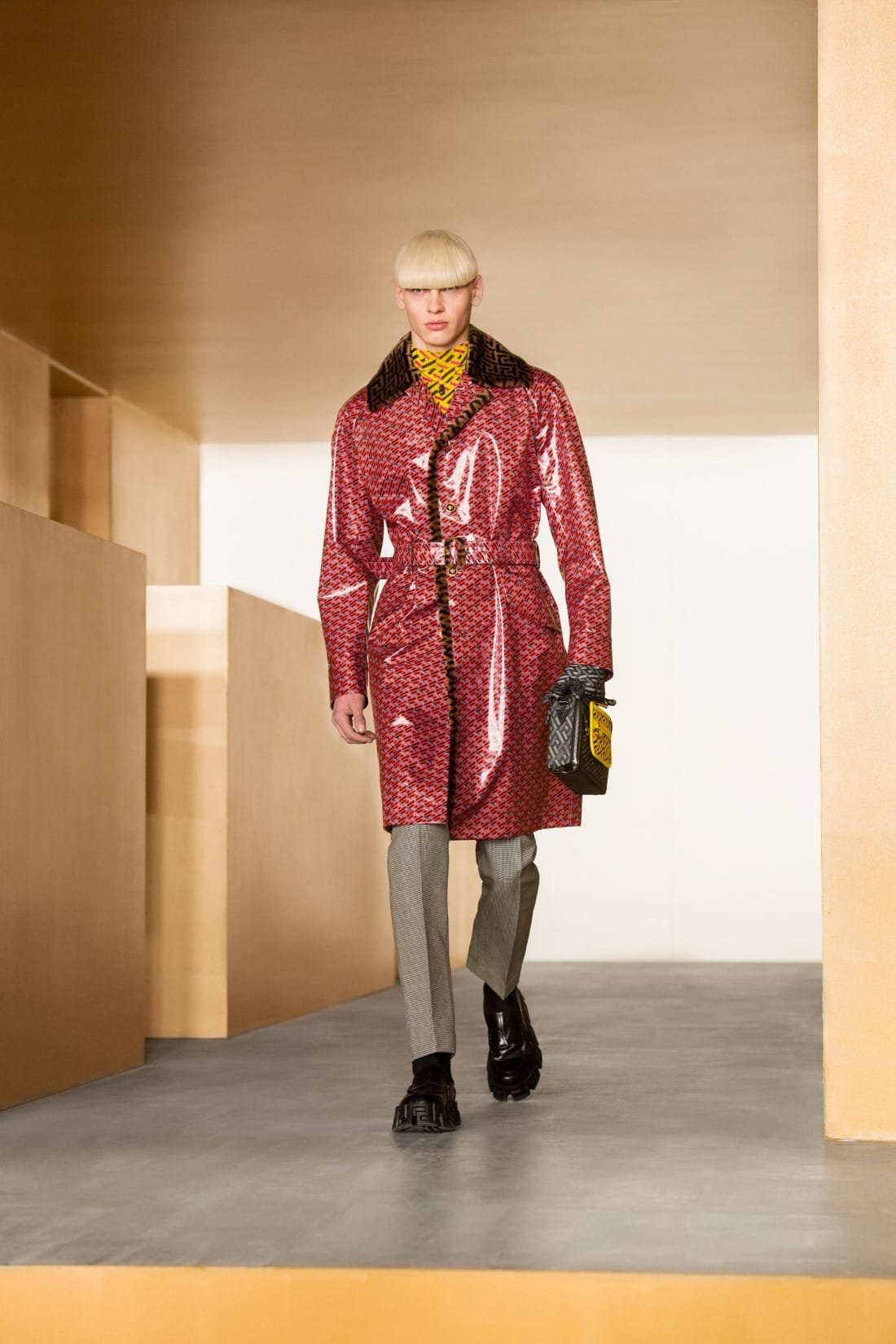 Versace Automne Hiver 2021 2022 20 Versace - Automne-Hiver 2021-2022