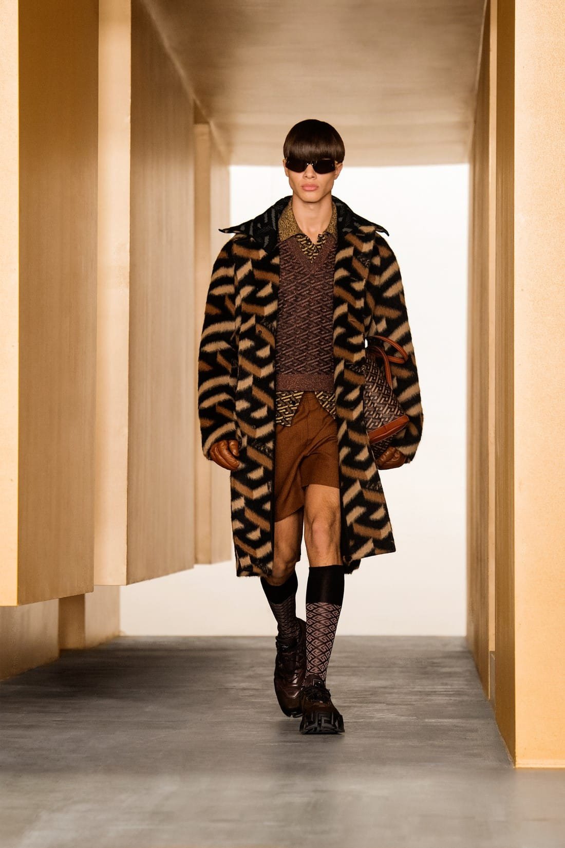 Versace Automne Hiver 2021 2022 4 Versace - Automne-Hiver 2021-2022