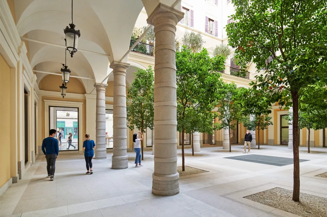 Apple Store Rome
