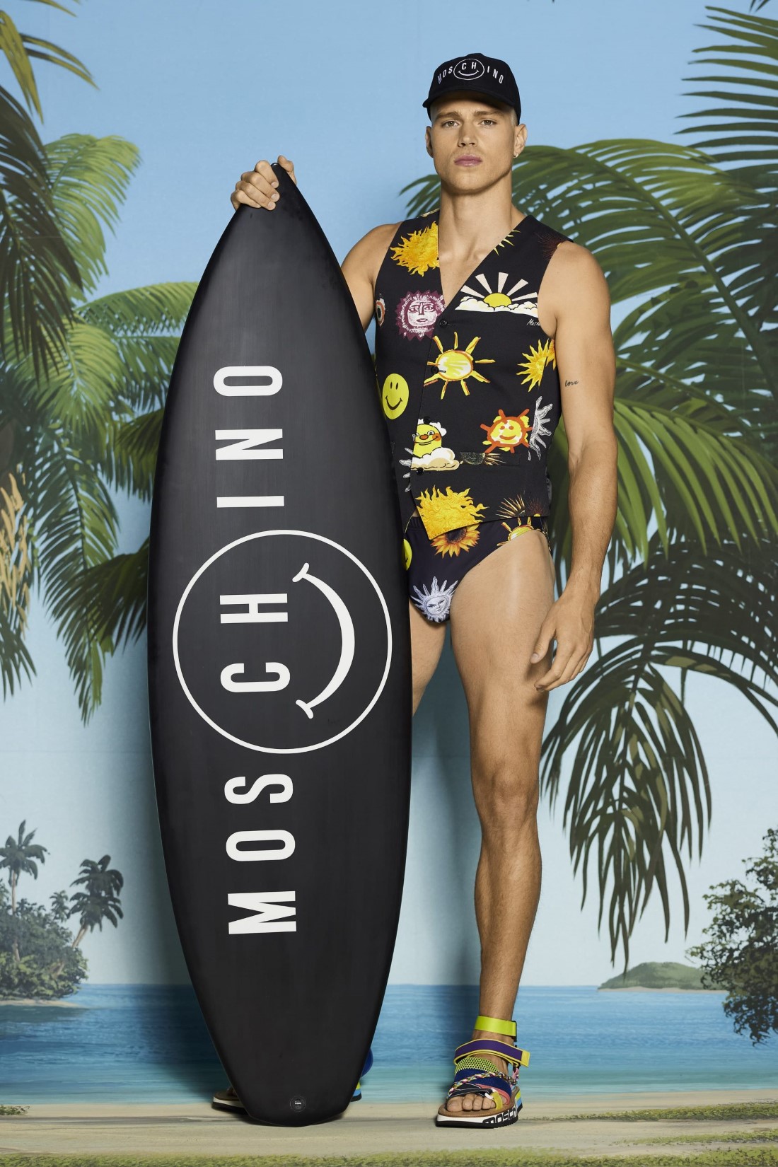 Moschino Collection Croisière Homme 2022