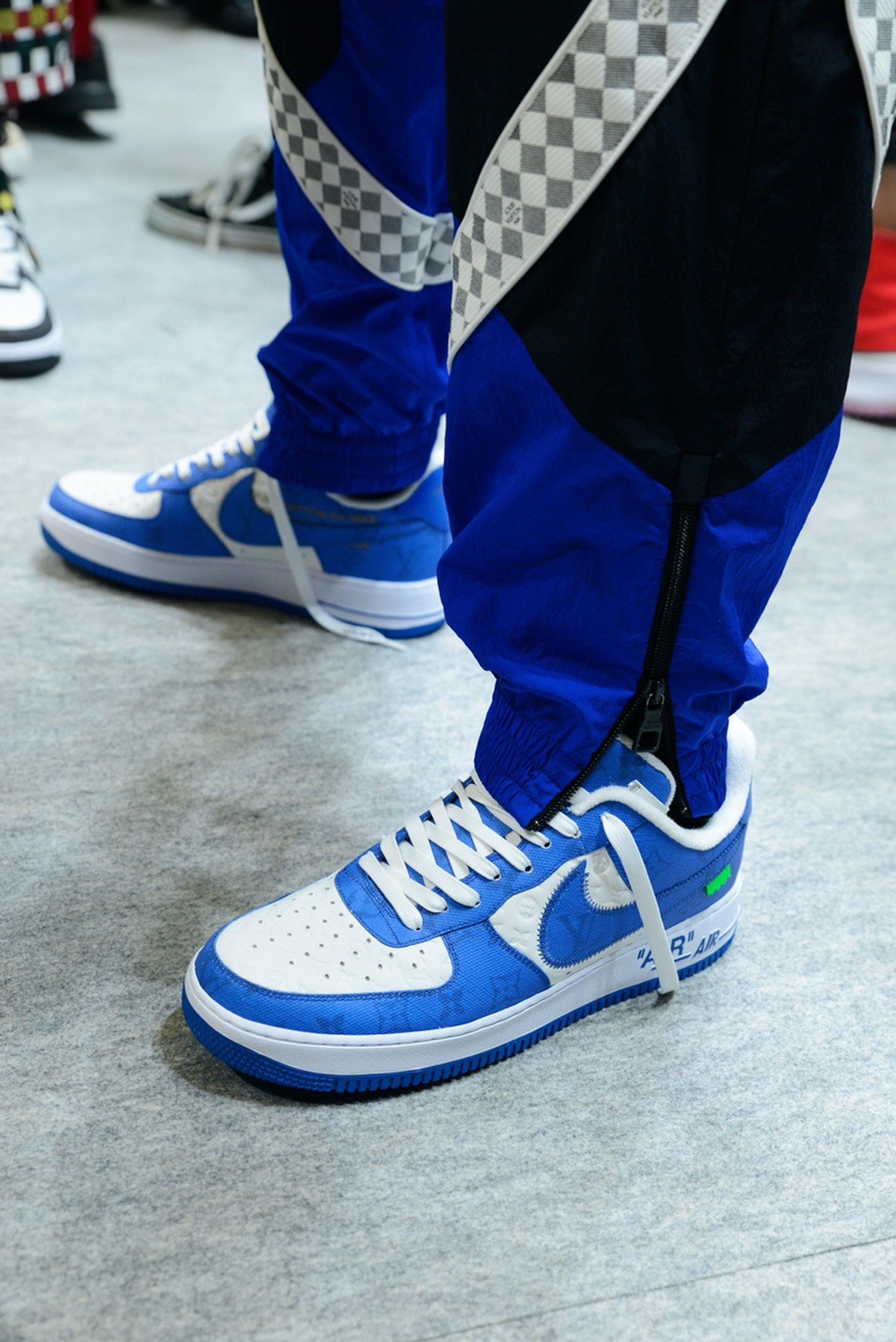 Virgil Abloh revisite la Nike Air Force 1 pour Louis Vuitton - Le Site de  la Sneaker