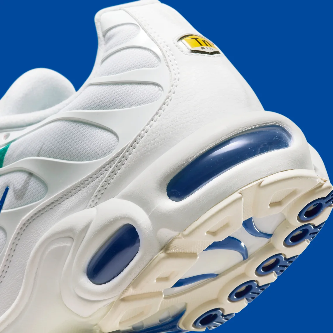 Nike Air Max Plus "Multi Swoosh"