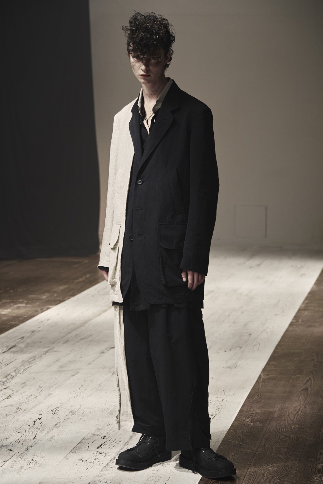 Yohji Yamamoto - Printemps-Été 2022 - Paris Fashion Week