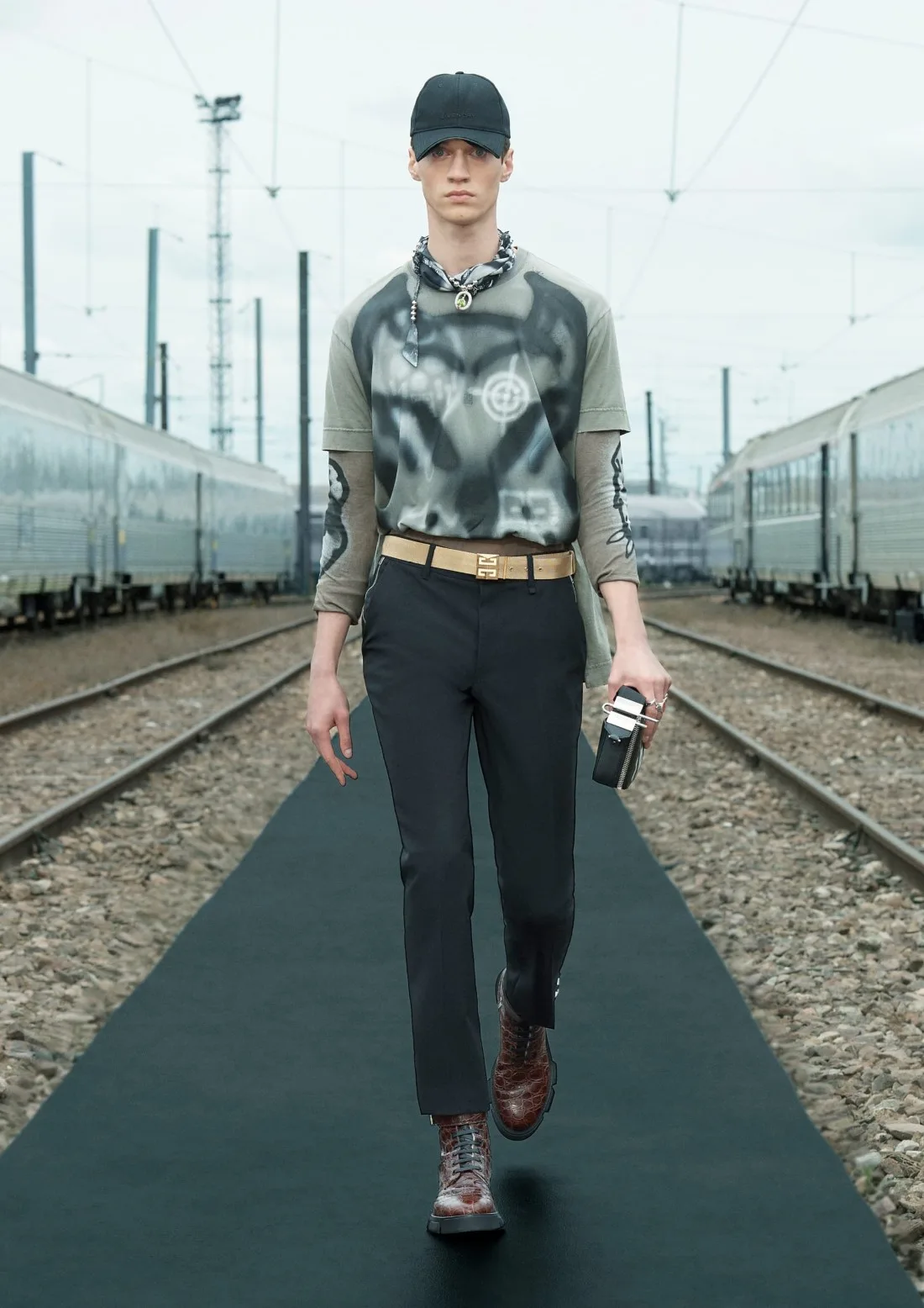 Givenchy Croisière 2022