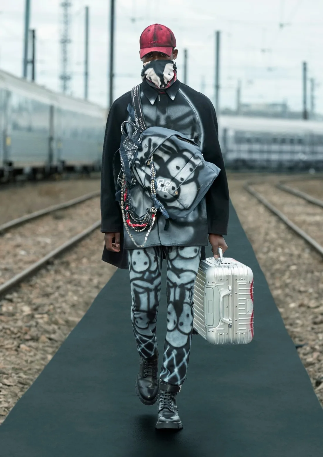 Givenchy Croisière 2022