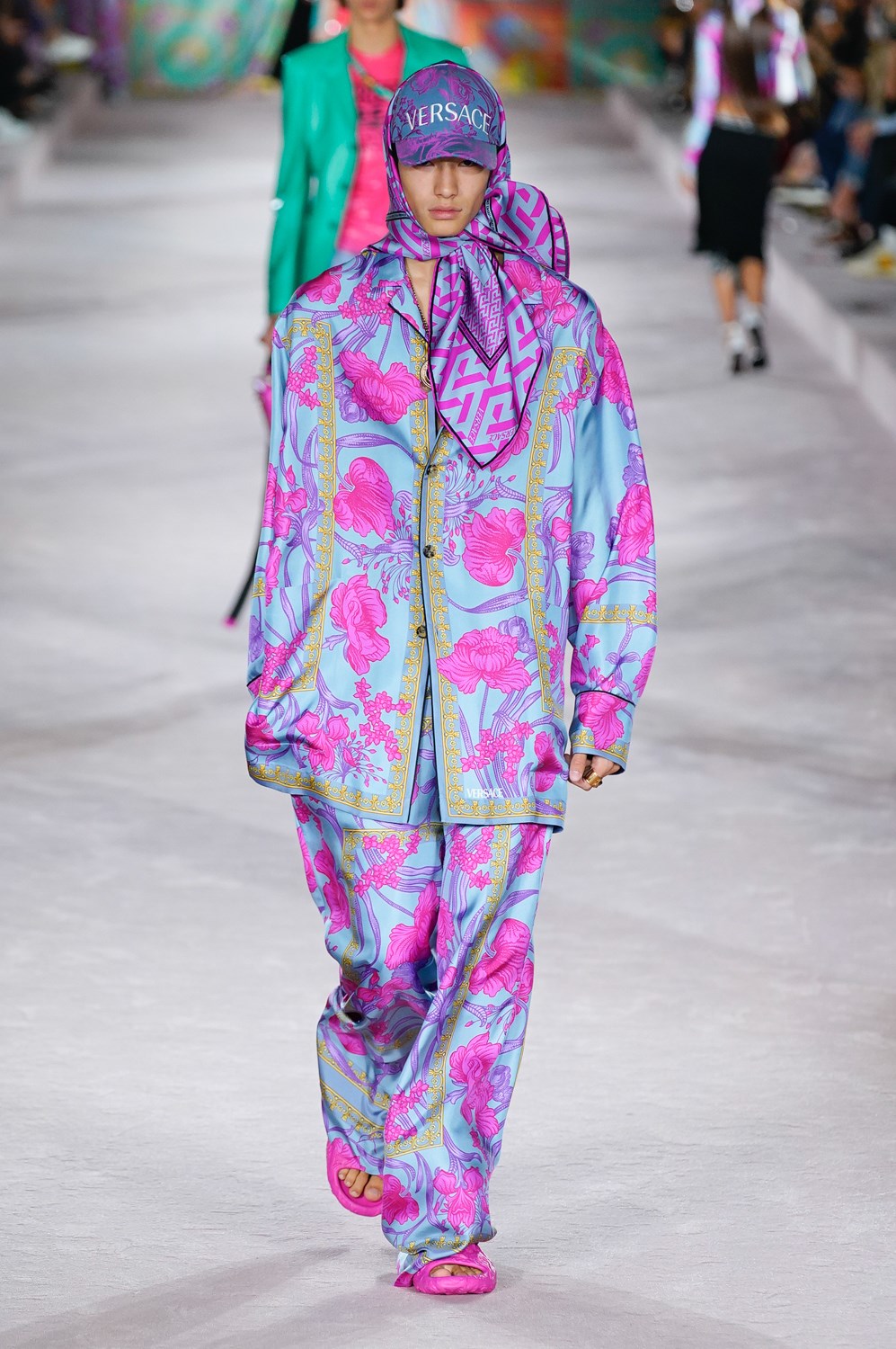 Versace - Printemps-Été 2022 - Milan Fashion Week