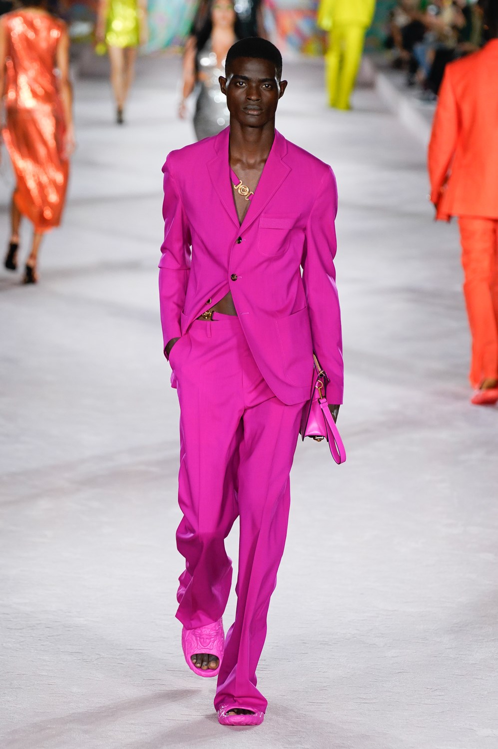 Versace - Printemps-Été 2022 - Milan Fashion Week