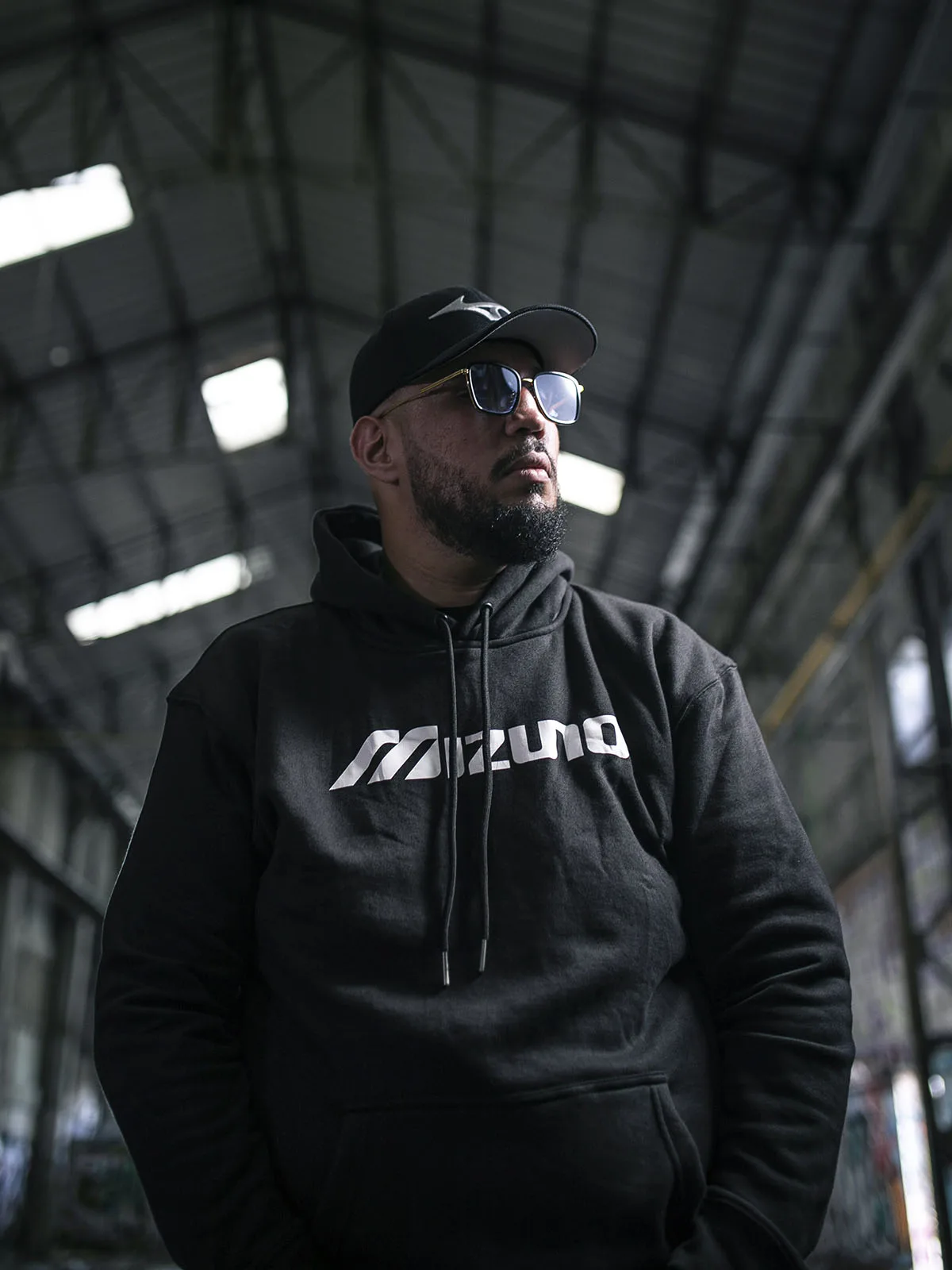 Rappeur Kofs x Mizuno Sportstyle 3 Rappeur Kofs x Mizuno Sportstyle