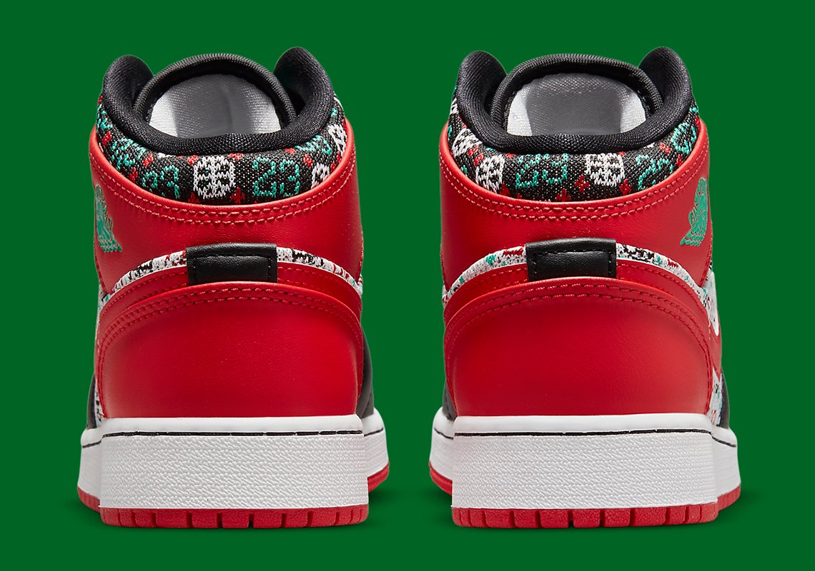 Https://Www.essentialhomme.fr/Wp-Content/Uploads/2021/11/Air-Jordan-1-Mid-Ugly-Christmas-Sweater-4.Jpg