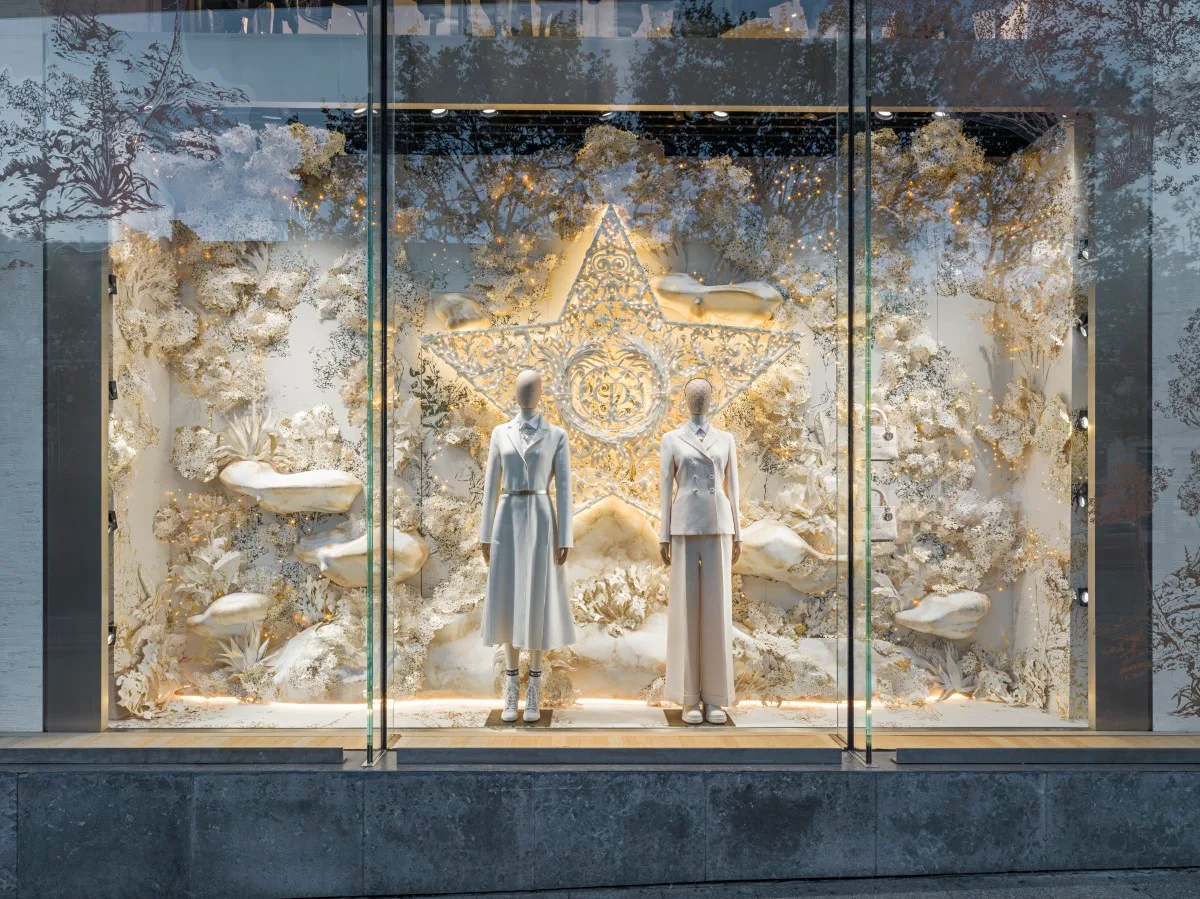 DIOR - Décorations Noël - Champs-Élysées