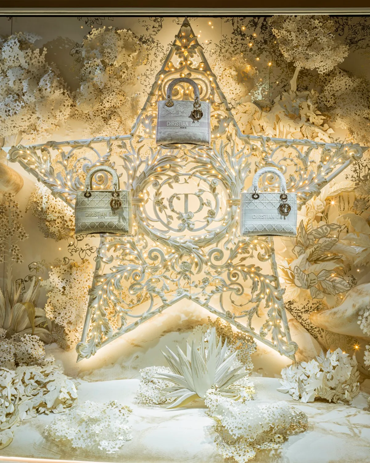 DIOR - Décorations Noël - Paris Palais-Royal