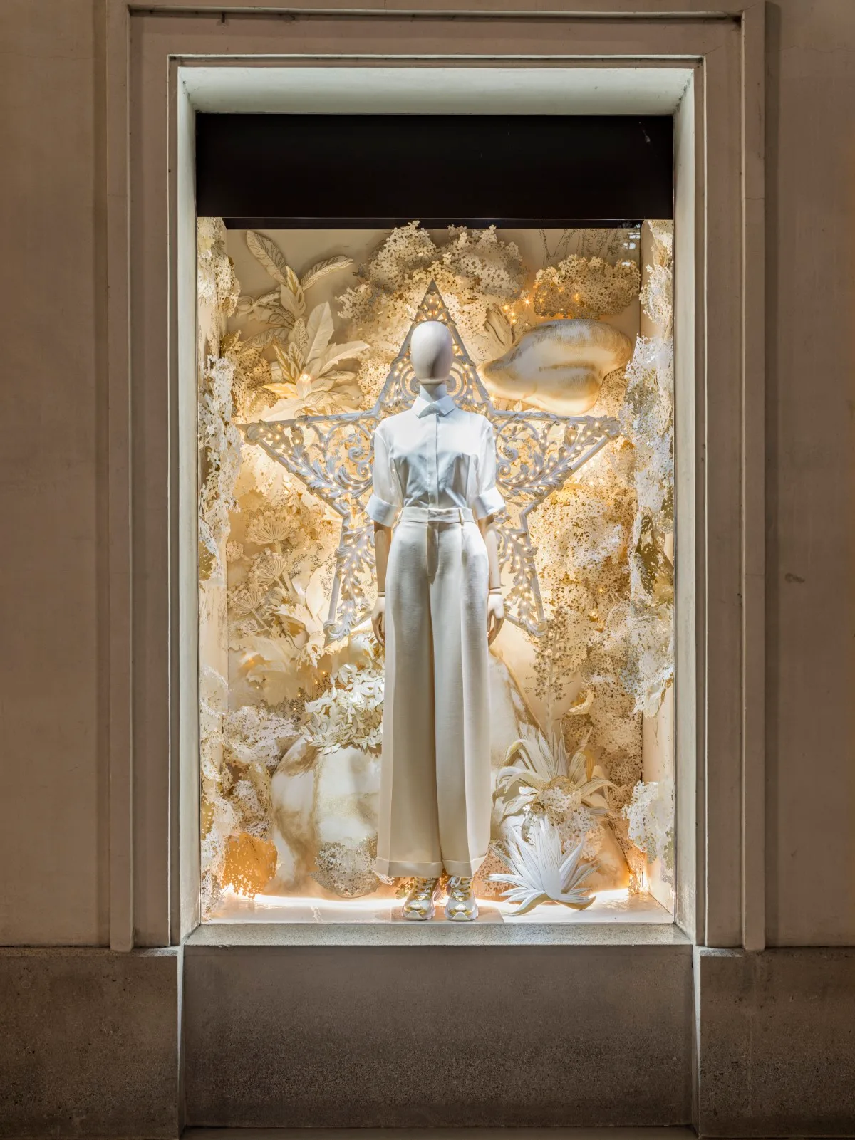 DIOR - Décorations Noël - Paris Palais-Royal