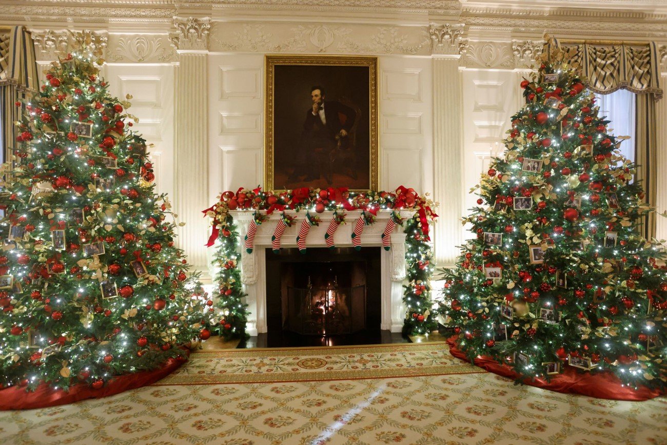 Les Décorations De Noël 2021 De La Maison Blanche Honorent Les Travailleurs  De Première Ligne De COVID-19 - ESSENTIAL HOMME