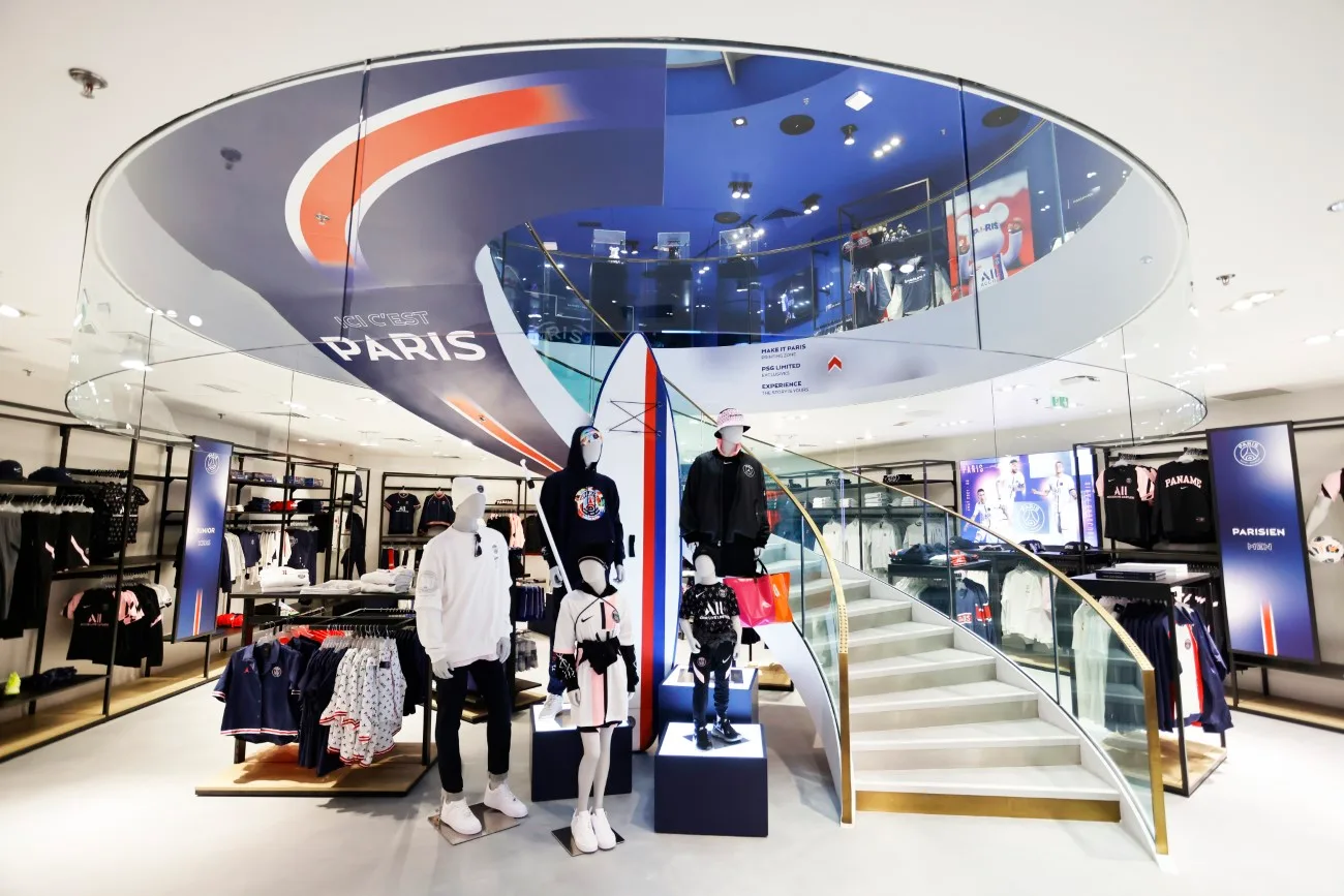 Le Paris Saint-Germain - Flagship Champs Élysées