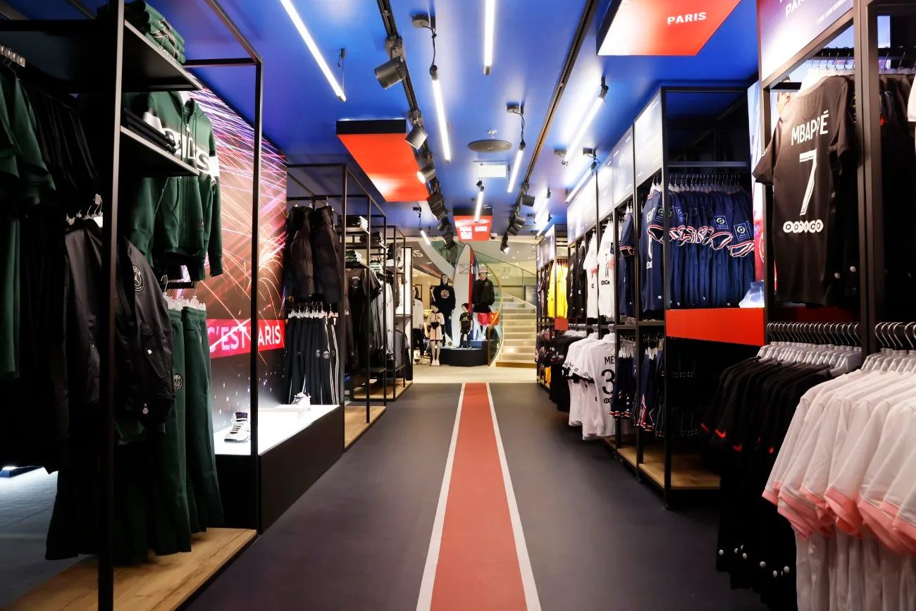 Le Paris Saint-Germain - Flagship Champs Élysées