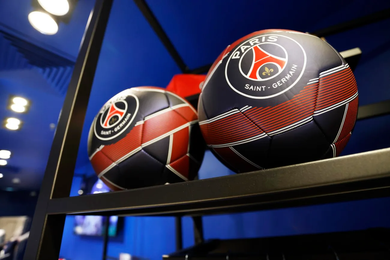 Le Paris Saint-Germain - Flagship Champs Élysées
