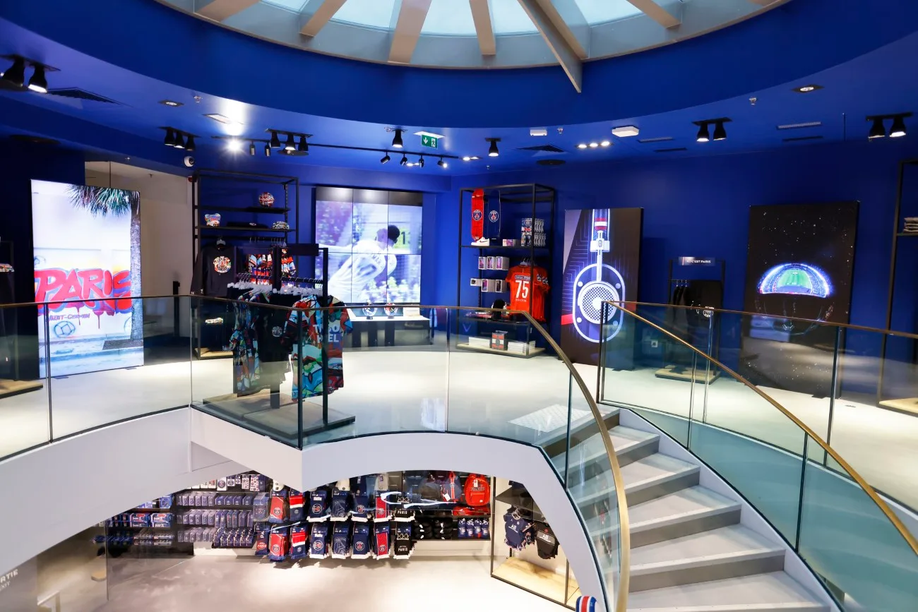 Le Paris Saint-Germain - Flagship Champs Élysées
