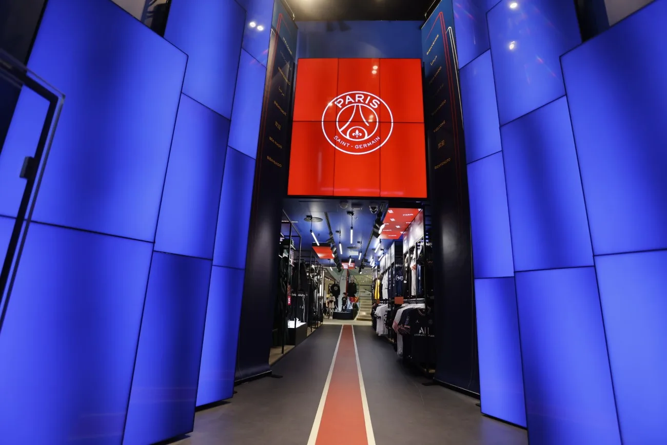Le Paris Saint-Germain - Flagship Champs Élysées