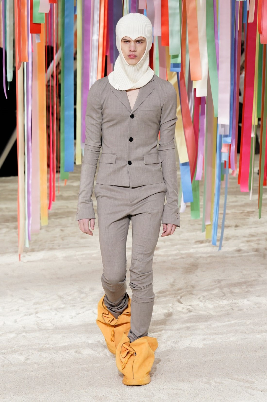 Loewe - Automne-Hiver 2022 - Paris Fashion Week