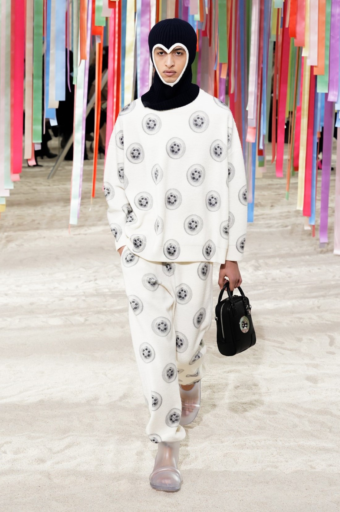 Loewe - Automne-Hiver 2022 - Paris Fashion Week