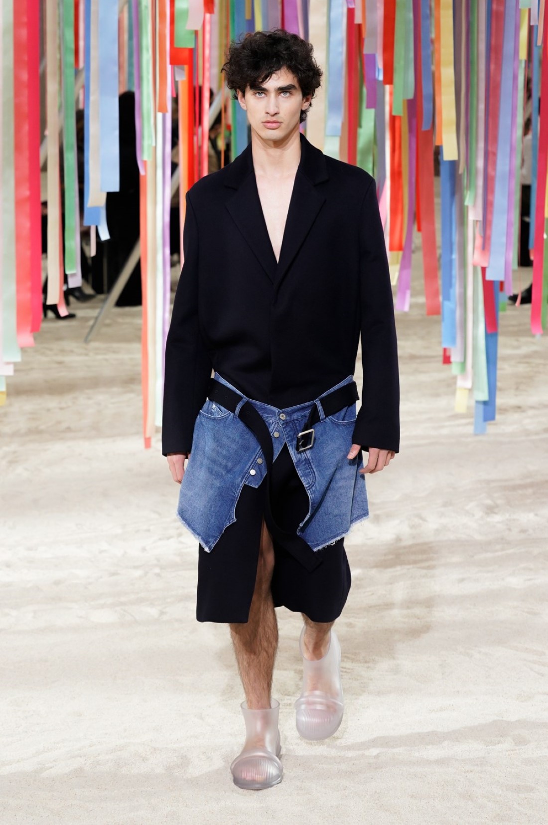 Loewe - Automne-Hiver 2022 - Paris Fashion Week