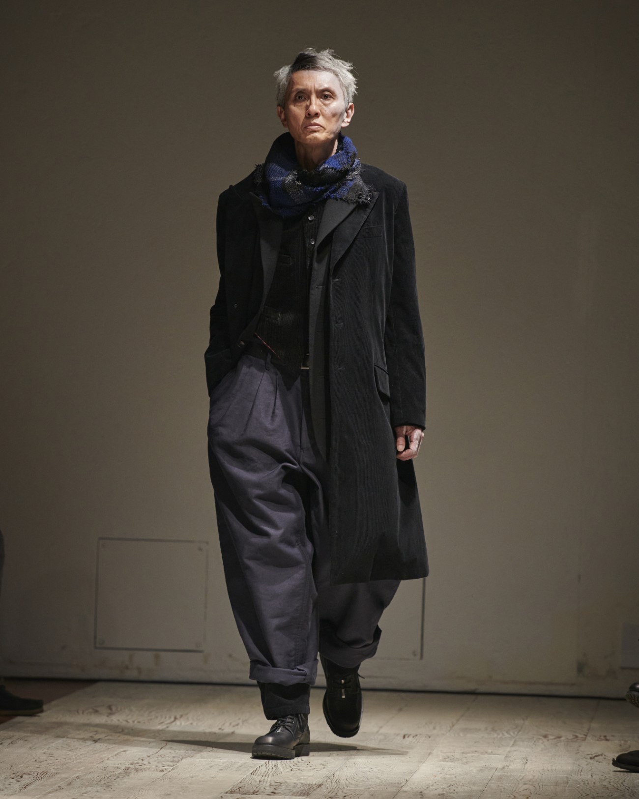 Yohji Yamamoto - Automne-Hiver 2022-2023 - Paris Fashion Week