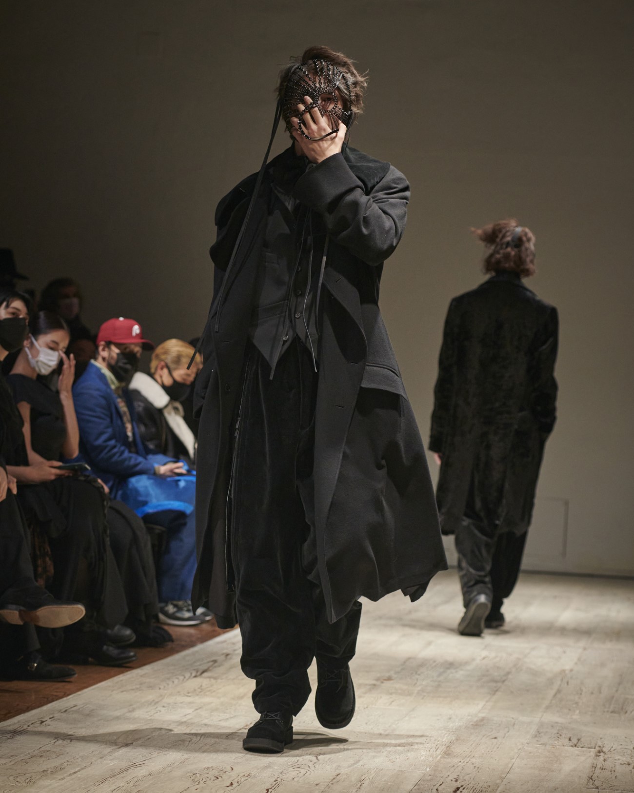 Yohji Yamamoto - Automne-Hiver 2022-2023 - Paris Fashion Week