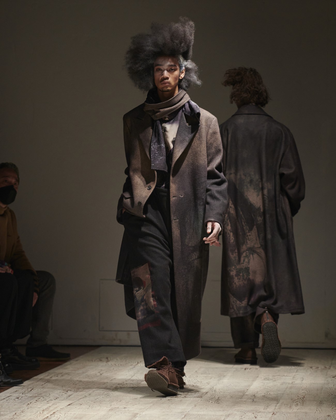 Yohji Yamamoto - Automne-Hiver 2022-2023 - Paris Fashion Week