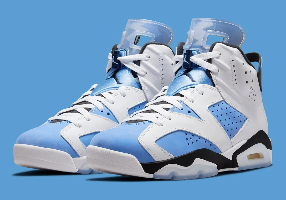 Air Jordan 6 UNC