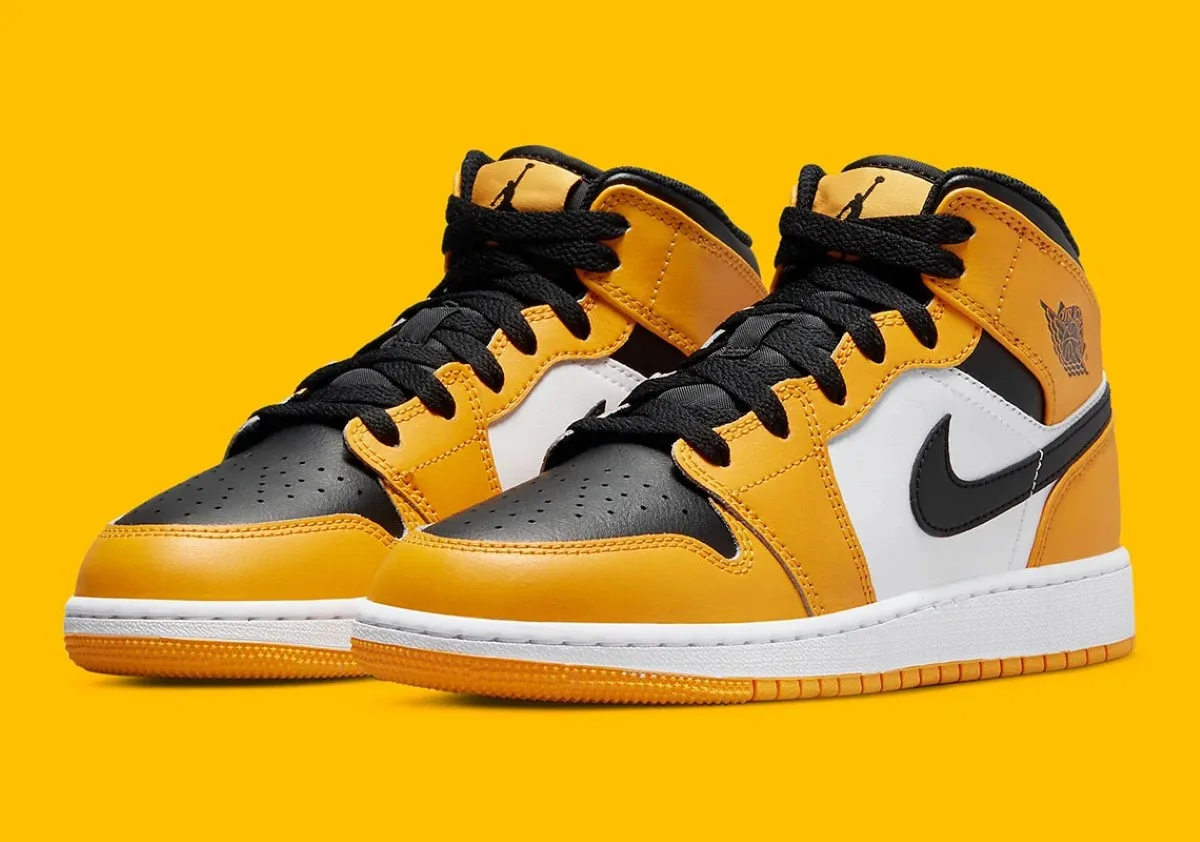 Air Jordan 1 Mid "Yellow Toe"
