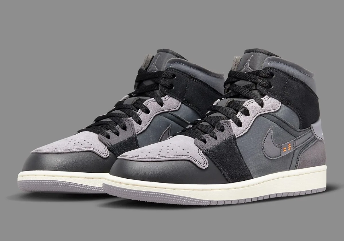 Air Jordan 1 Mid "Inside Out"