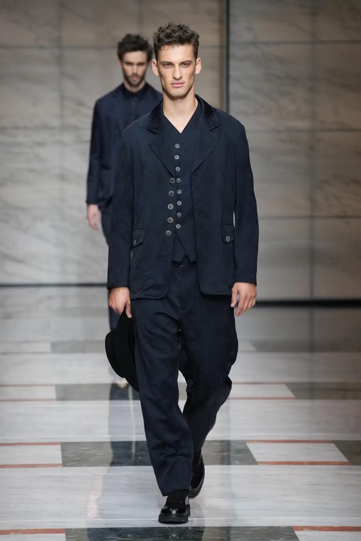 Giorgio Armani Fall Winter 2023 Milan Fashion Week Mens 61 Giorgio Armani - Automne-Hiver 2023 - Milan Fashion Week Men's