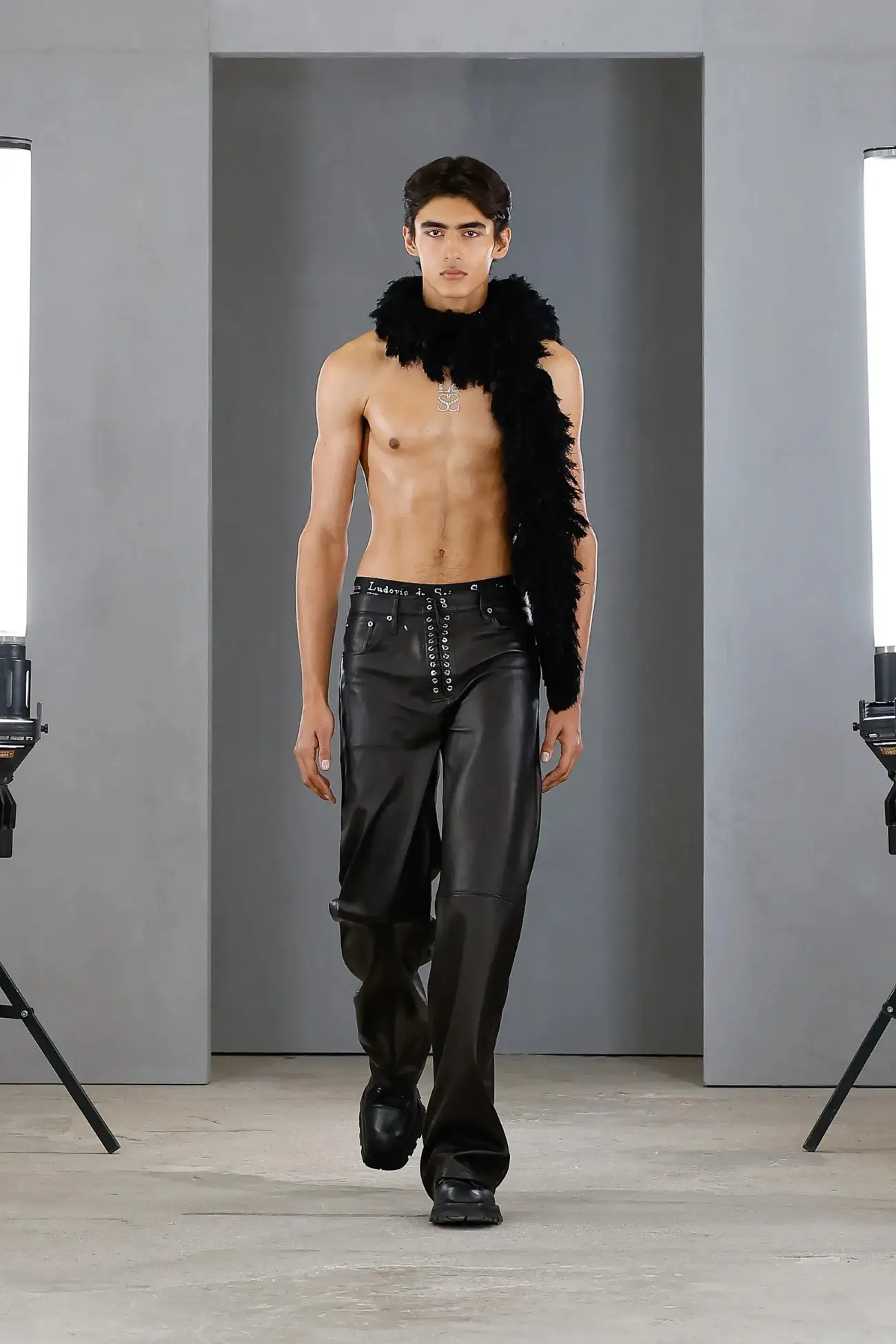 Ludovic de Saint Sernin - Automne-Hiver 2023 - Paris Fashion Week