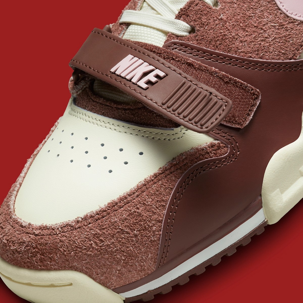 Nike Air Trainer 1 Saint-Valentin 2023