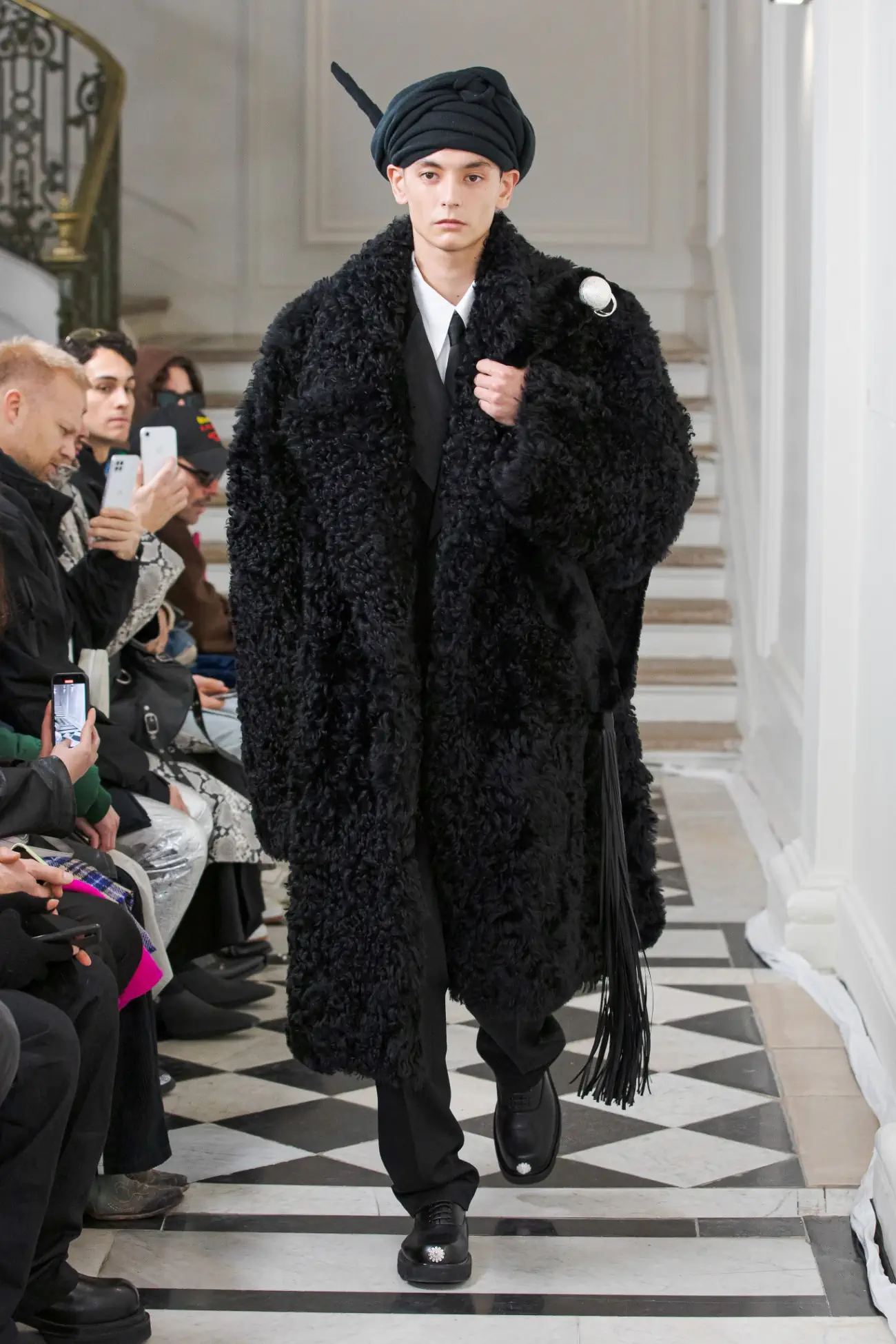 Sean Suen - Automne-Hiver 2023 - Paris Fashion Week Men's