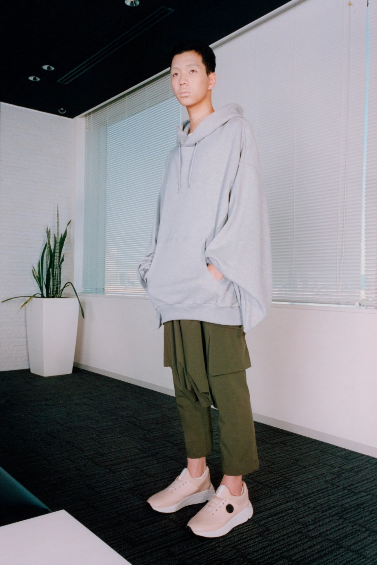 FUMITO GANRYU Fall Winter 2023 Paris Fashion Week 9 FUMITO GANRYU - Automne-Hiver 2023 - Paris Fashion Week