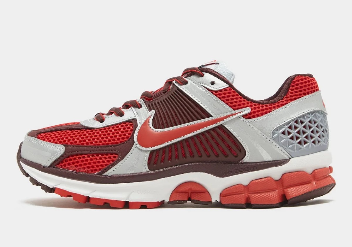 Nike Zoom Vomero 5 "Mystic Red"