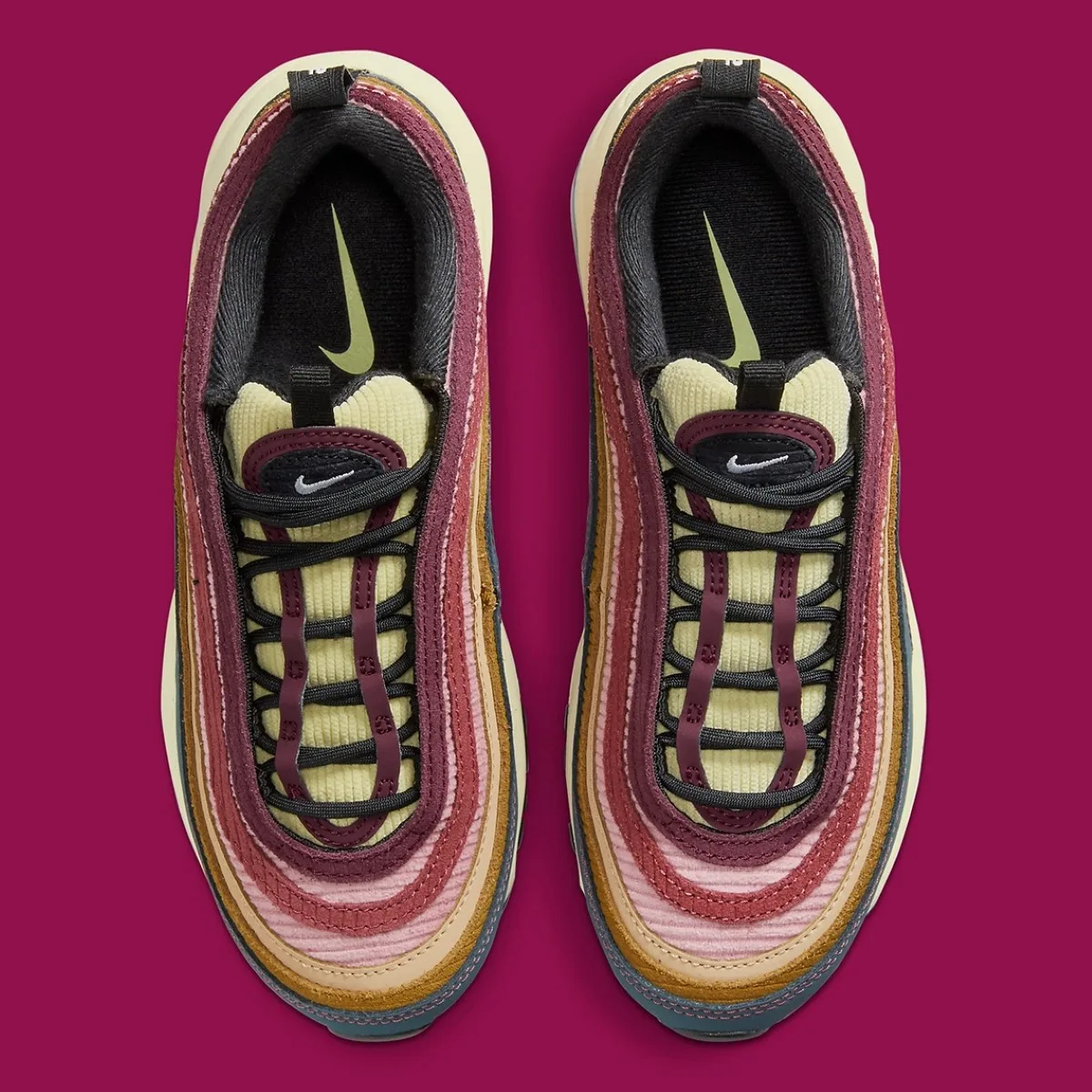 Nike Air Max 97 Velours côtelé et Cursive
