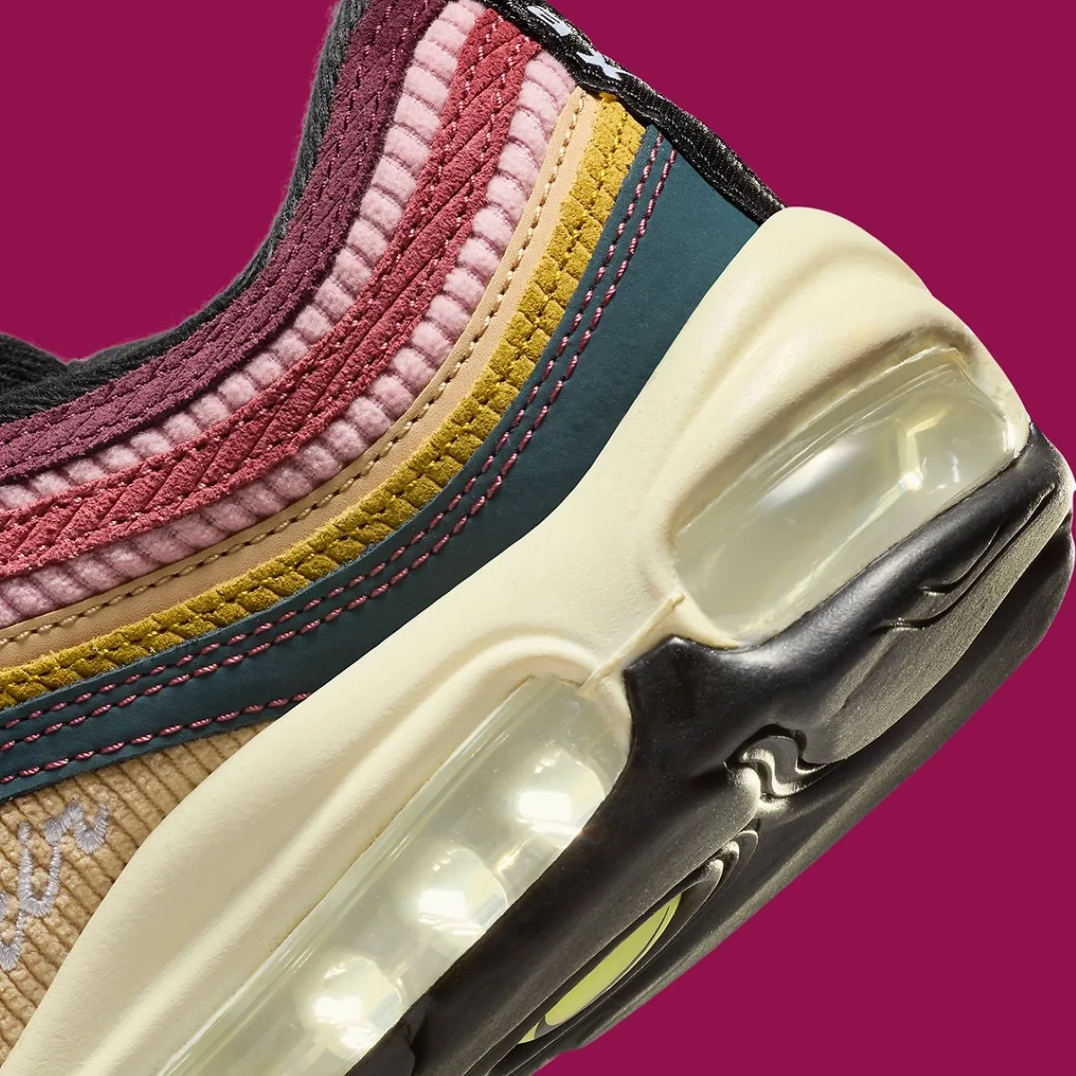 Nike Air Max 97 Velours côtelé et Cursive