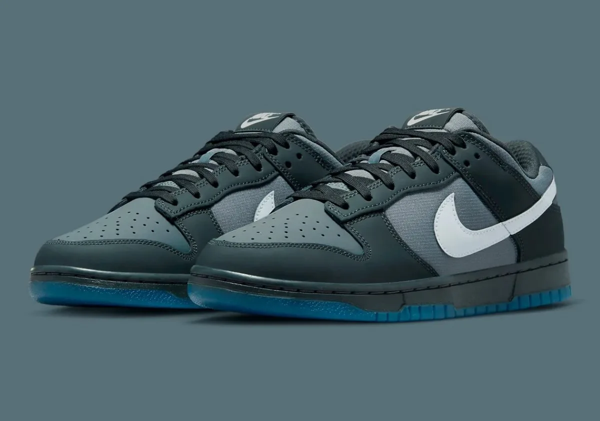 Nike Dunk Low Anthracite & Swooshes Réfléchissants